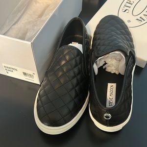 Steve Madden slip on sneakers 9M